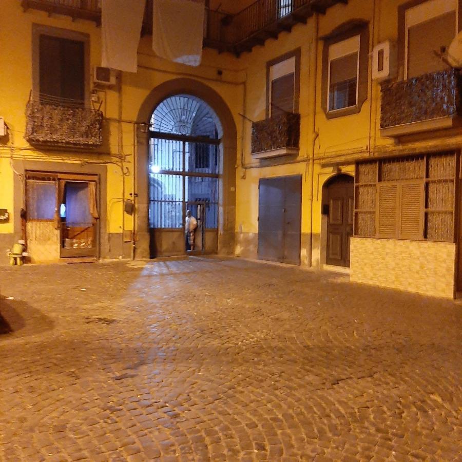 Апартаменты Civico 5 Appartament Napoli Centro Экстерьер фото